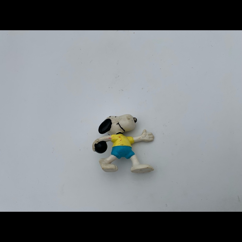 Snoopy Peanuts 3” Figure United Features Syndicate